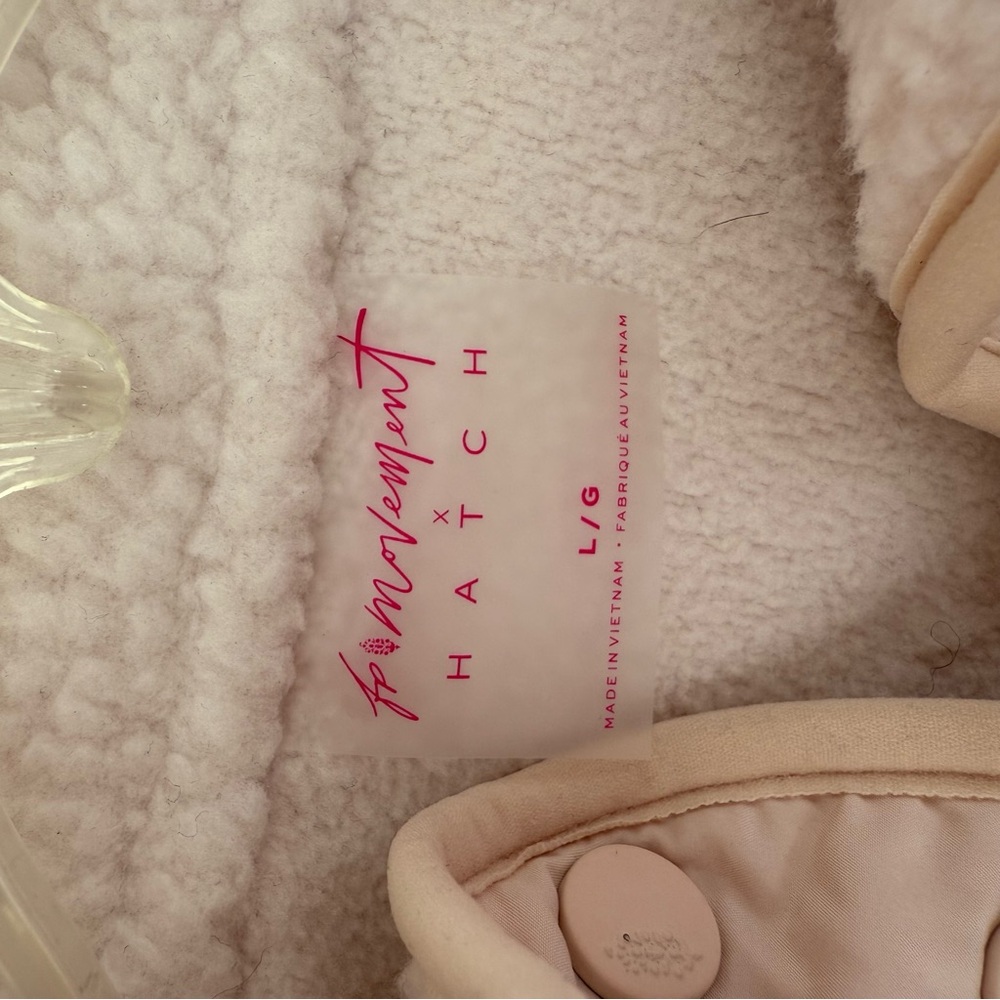 Movement by Free People Cream Hit The Slopes Fleece Jacket Size Large Oversized - Picture 15 of 16